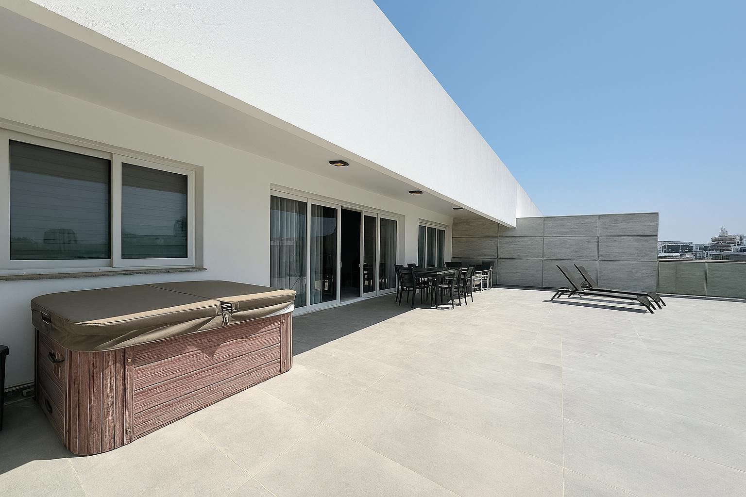 Long Beach Penthouse 3+1 Jakuzili 6