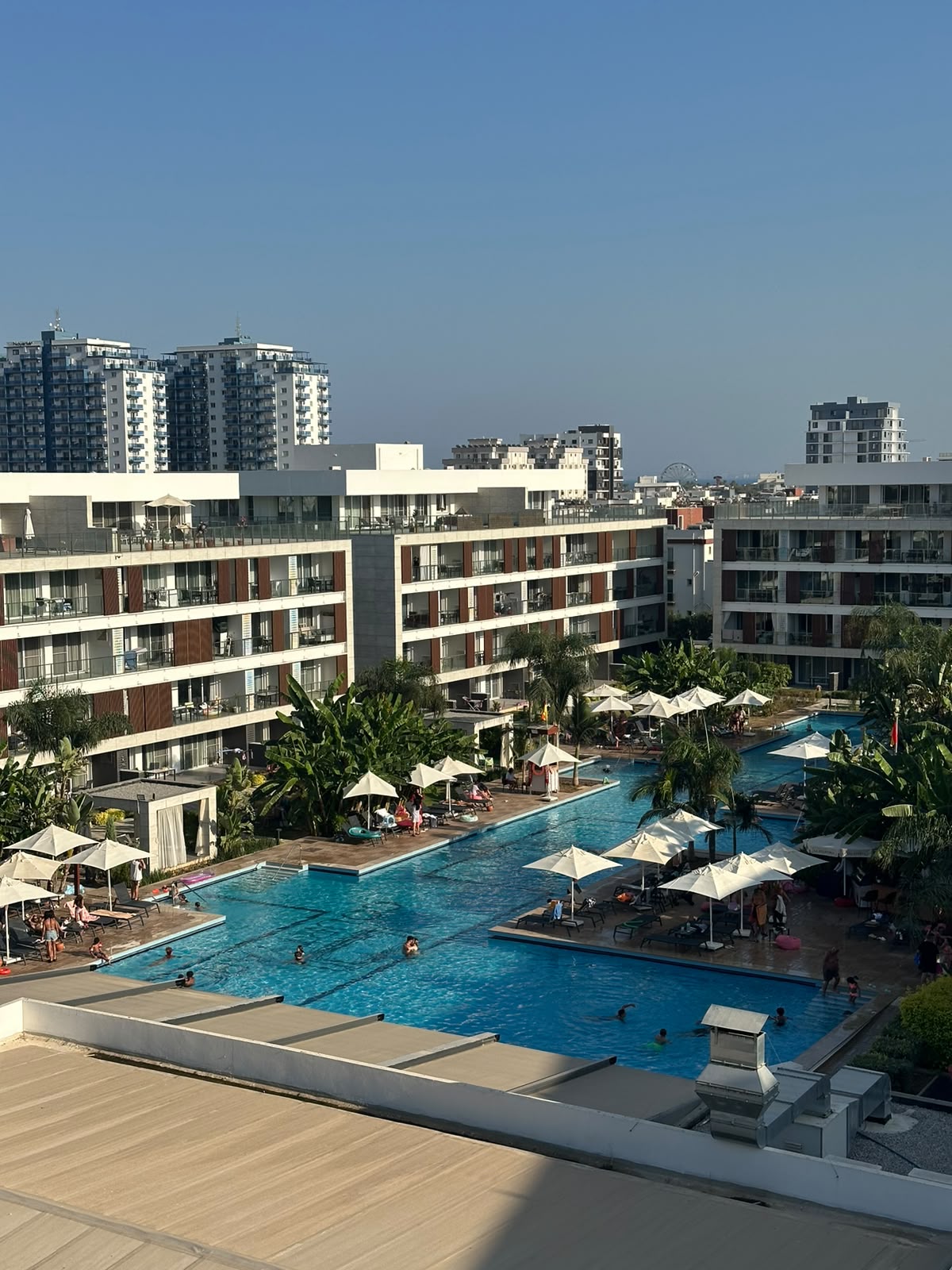 Courtyard Long Beach Penthouse 20
