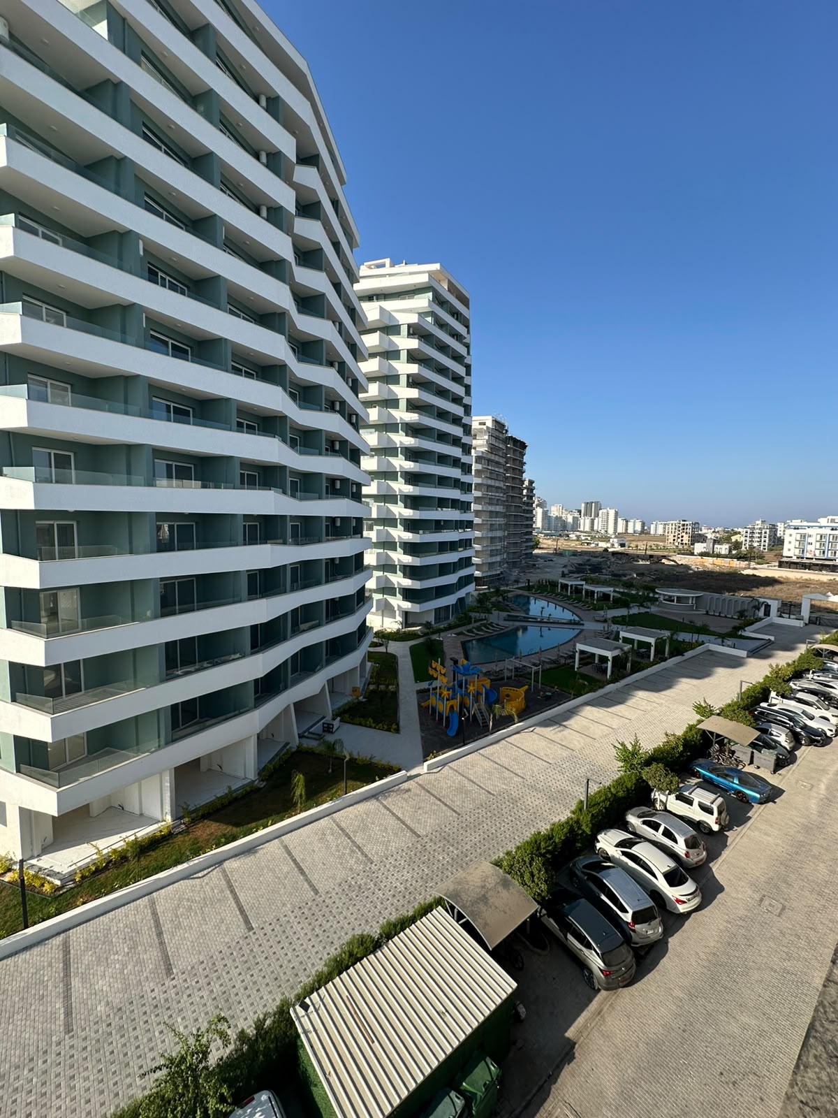 Courtyard Long Beach Penthouse 18